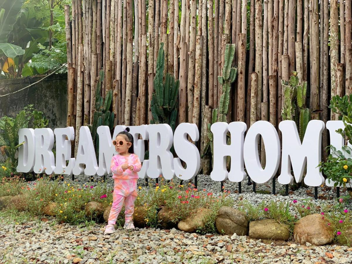 The Dreamers Homestay Hue Esterno foto